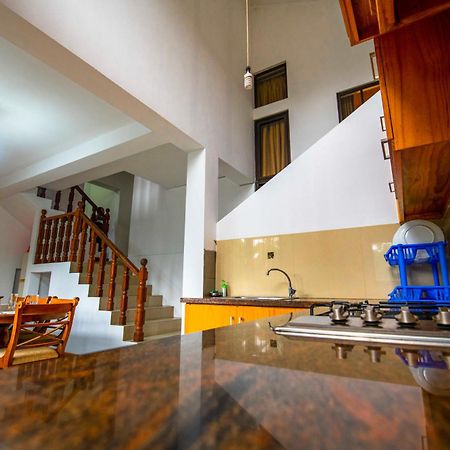Aa Bungalow Канди Экстерьер фото