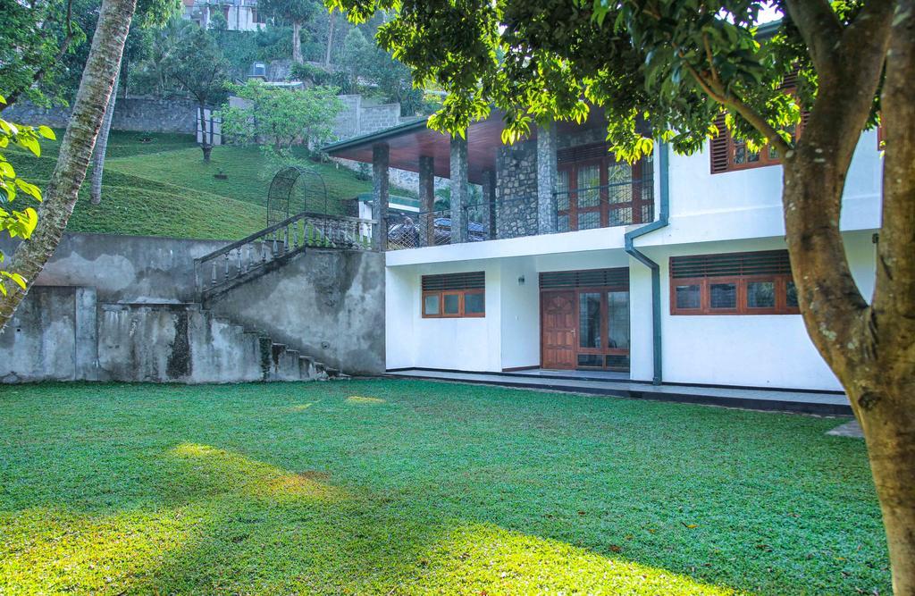 Aa Bungalow Канди Экстерьер фото