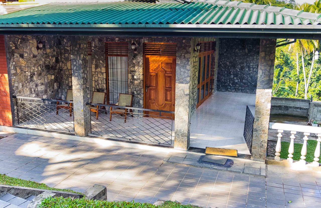 Aa Bungalow Канди Экстерьер фото