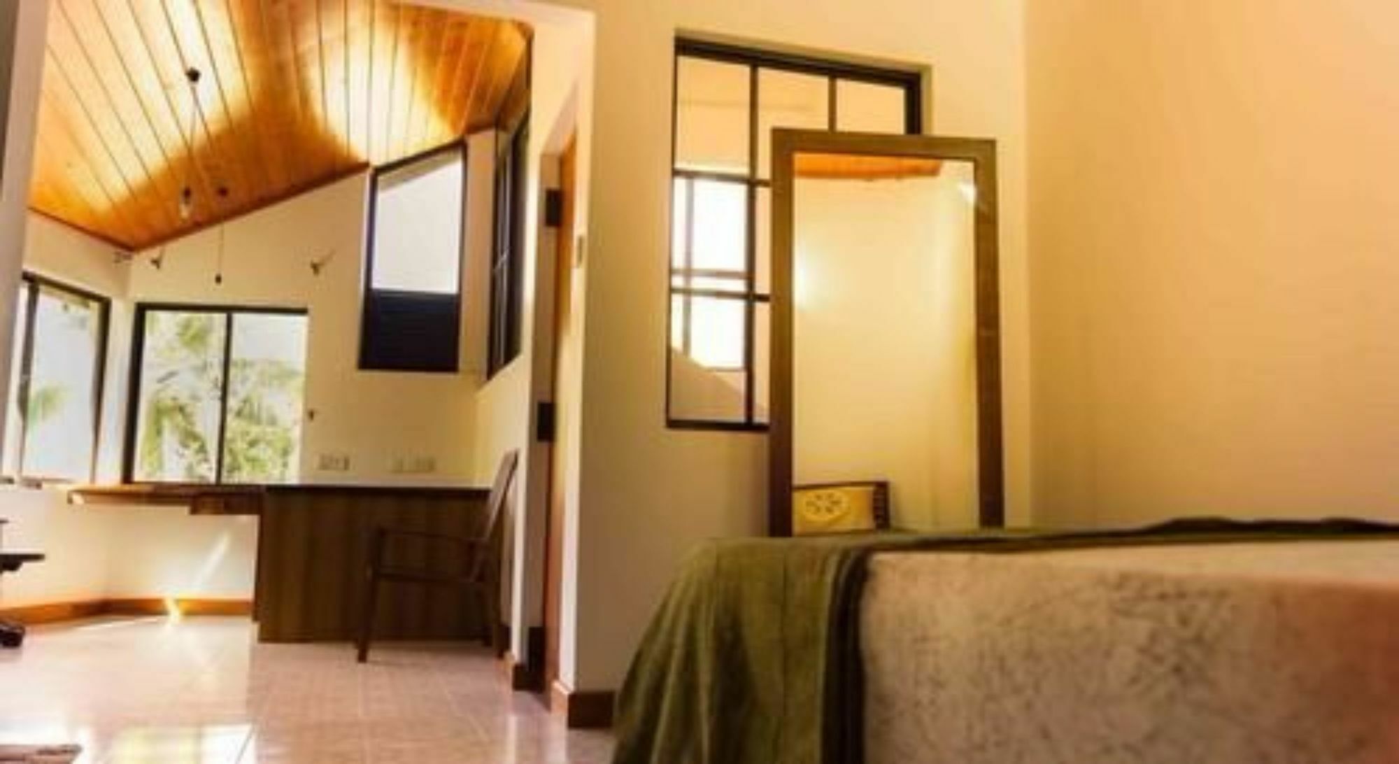 Aa Bungalow Канди Экстерьер фото